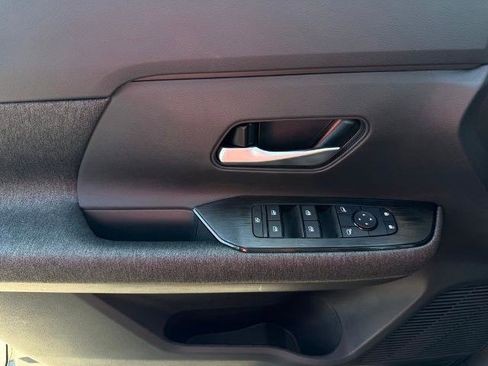 New 2026 Nissan Kicks SV w/ SV Premium Package FWD image 19