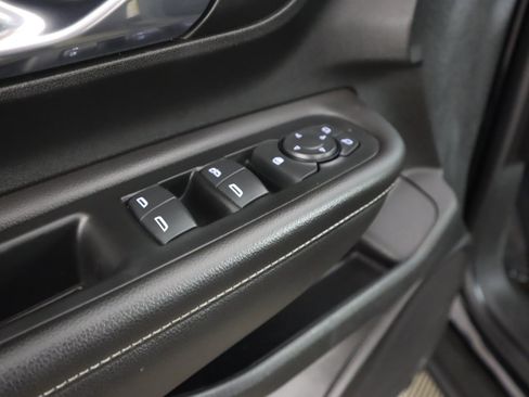 Used 2022 GMC Terrain SLE w/ Driver Convenience Package image 36