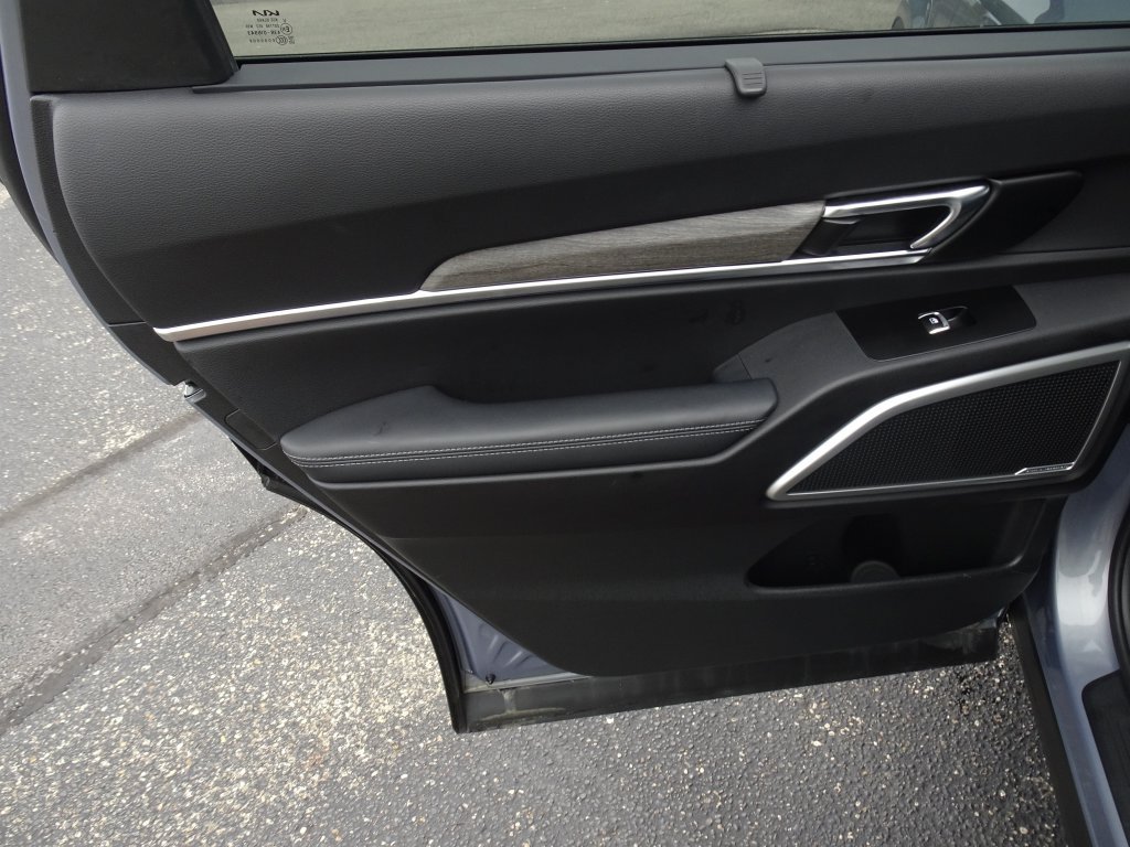 Used 2022 Kia Telluride EX w/ EX Premium Package FWD image 17