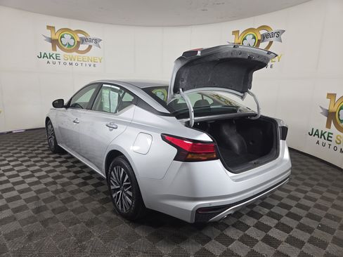 Used 2023 Nissan Altima 2.5 SV w/ SV Premium Package AWD/4WD image 33