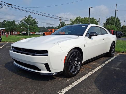 New 2025 Dodge Charger R/T w/ Sun & Sound Package image 3