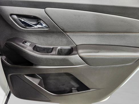 Used 2018 Chevrolet Traverse Premier AWD/4WD image 32