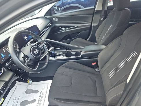 Used 2024 Hyundai Elantra SEL w/ Convenience Package FWD image 7