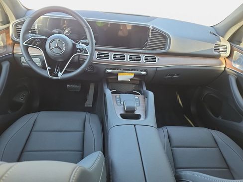 New 2026 Mercedes-Benz GLE 350 4MATIC image 9