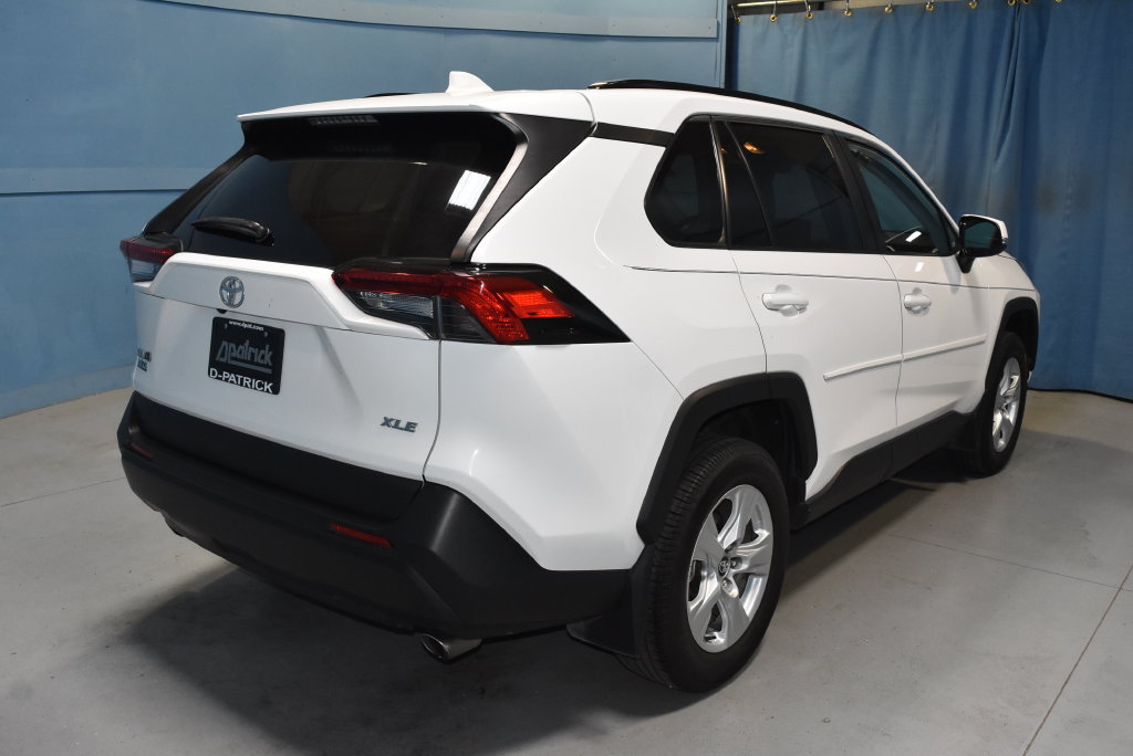 Used 2020 Toyota RAV4 XLE FWD image 27