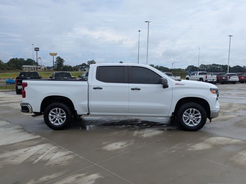 Used 2025 Chevrolet Silverado 1500 W/T w/ WT Value Package AWD/4WD image 7