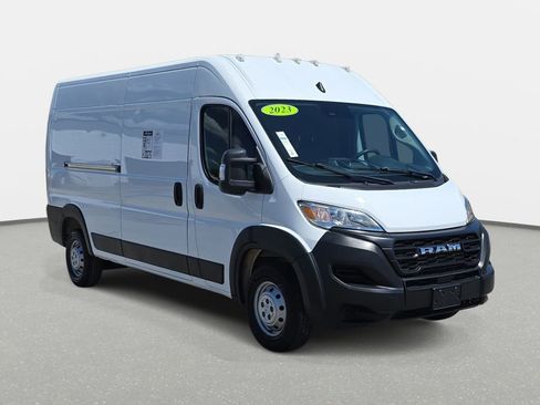 Used 2023 RAM ProMaster 2500 FWD image 3