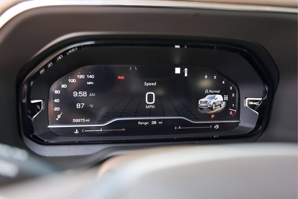 Used 2022 GMC Yukon Denali AWD/4WD image 14