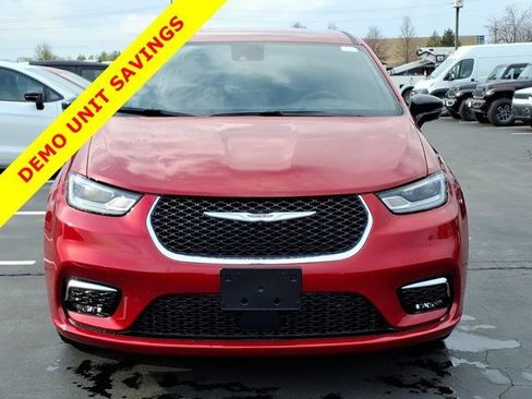 New 2026 Chrysler Pacifica Select FWD image 26