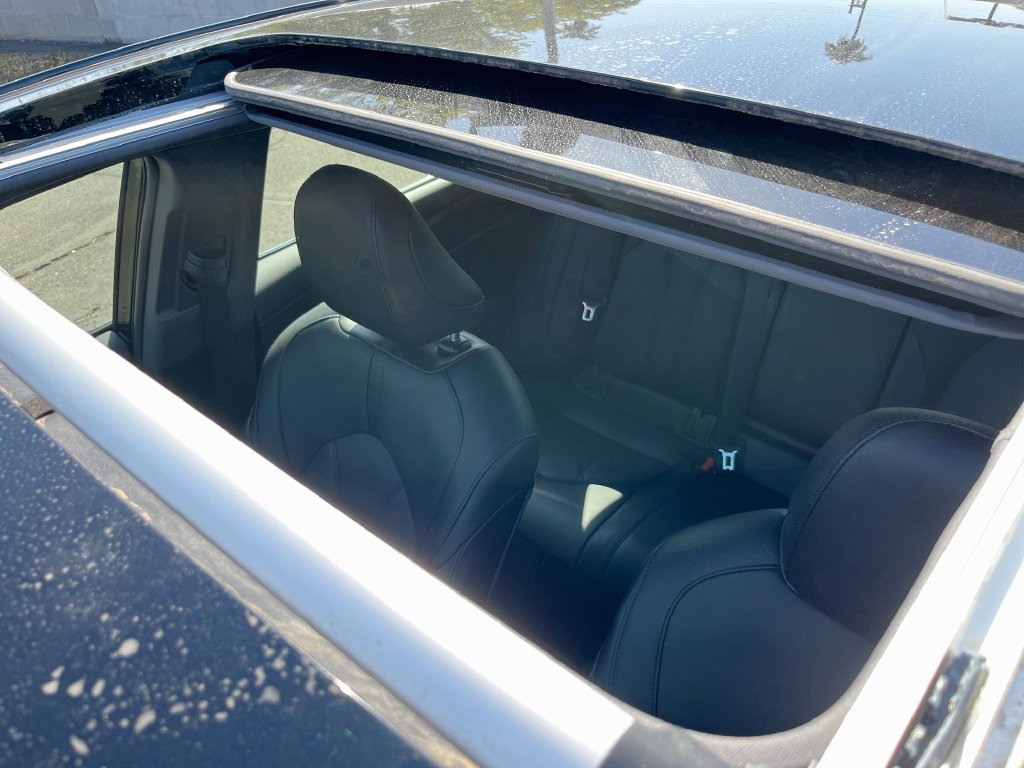 Used 2020 Toyota Avalon XLE w/ Moonroof Package FWD image 21