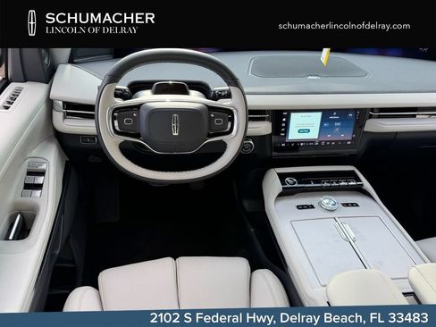 New 2026 Lincoln Navigator Premiere AWD/4WD image 14