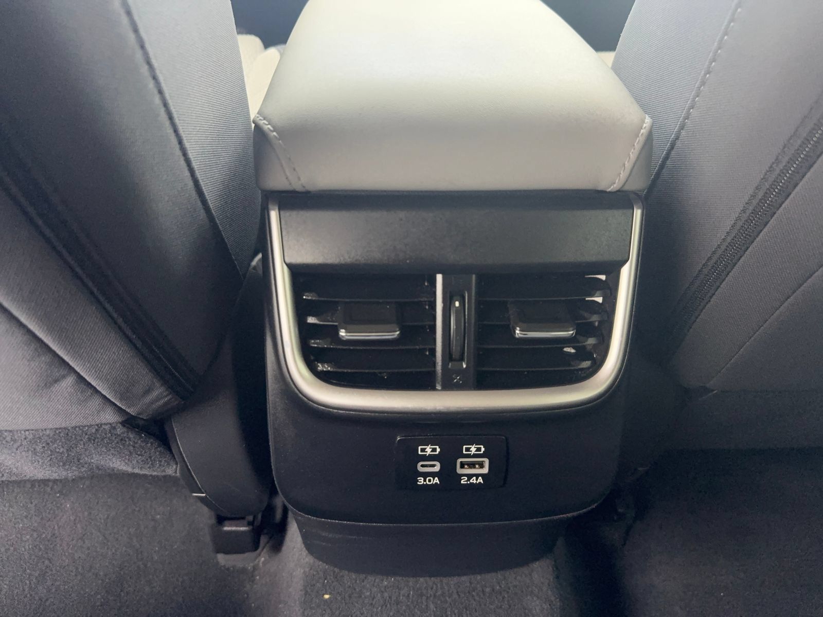 Used 2024 Subaru Outback Premium AWD/4WD image 42