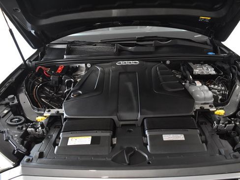 Used 2023 Audi Q7 2.0T Premium image 36