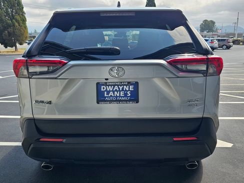 Used 2025 Toyota RAV4 XLE w/ Convenience Package AWD/4WD image 4