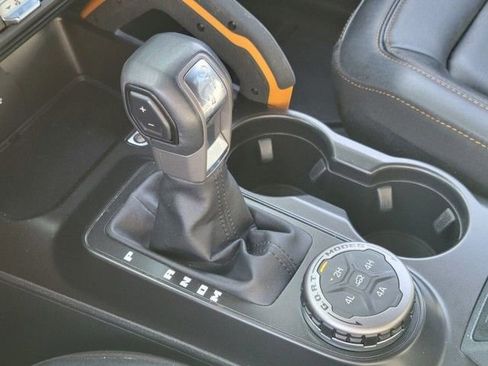 Used 2022 Ford Bronco Badlands w/ Sasquatch Package image 23