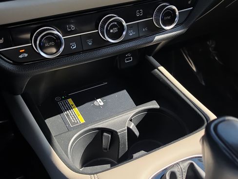 Certified 2023 Honda HR-V EX-L image 25