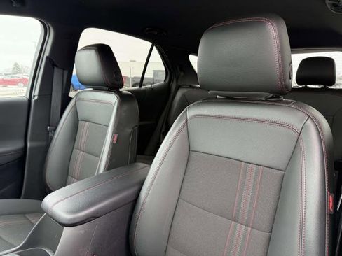 Used 2023 Chevrolet Equinox RS image 12