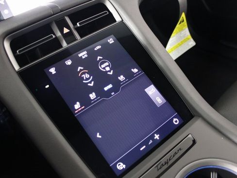 New 2025 Porsche Taycan image 17