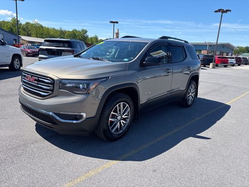 Used 2019 GMC Acadia SLE w/ Driver Alert Package I AWD/4WD image 2