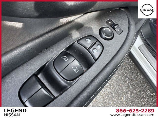 Used 2023 Nissan Murano SV w/ SV Midnight Edition Package AWD/4WD image 18