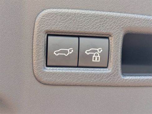 New 2026 Subaru Solterra Limited image 14