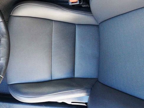 Used 2019 Lexus IS 300 image 9