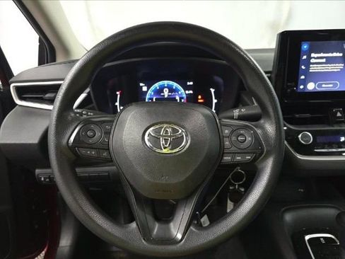 Used 2026 Toyota Corolla LE FWD image 7