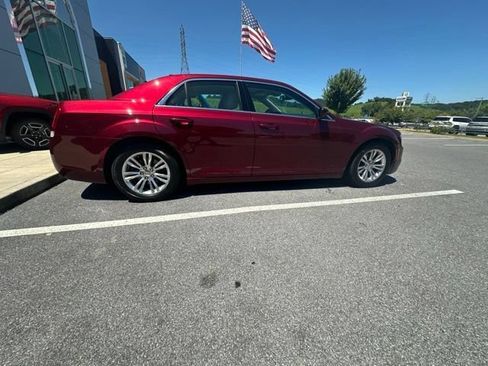 Used 2020 Chrysler 300 Touring L w/ Quick Order Package 2EF RWD image 6