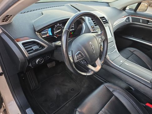 Used 2016 Lincoln MKZ Hybrid image 10
