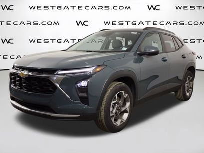 Used 2025 Chevrolet Trax LT w/ LT Convenience Package