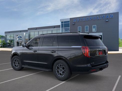New 2025 Ford Expedition Active image 4
