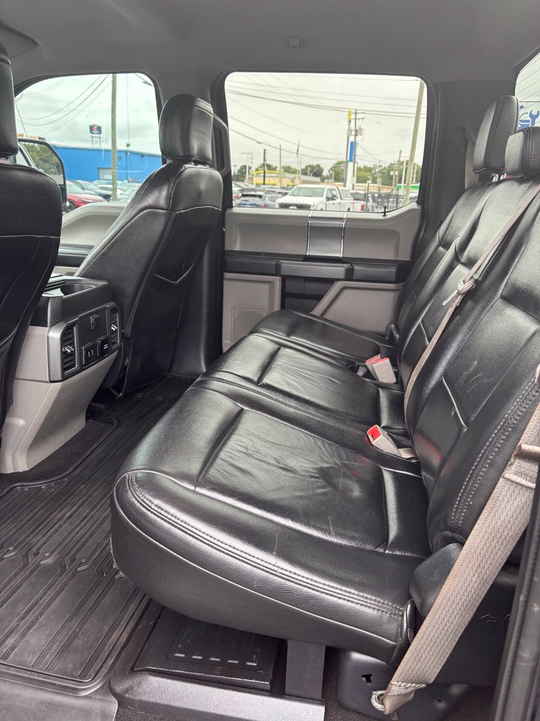 Used 2018 Ford F350 XLT w/ XLT Premium Package AWD/4WD image 12