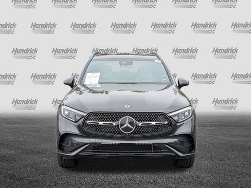 Used 2026 Mercedes-Benz GLC 300 4MATIC image 3