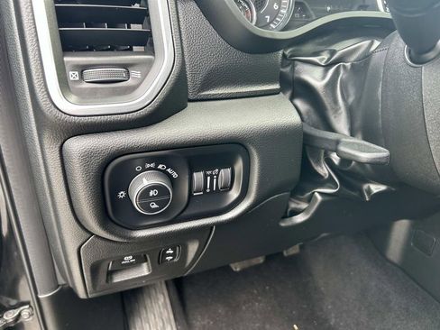 Used 2025 RAM 1500 Laramie image 18