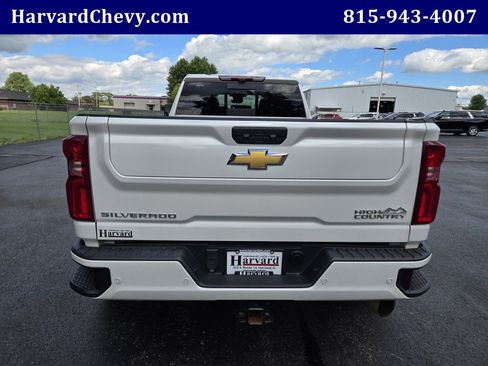Used 2024 Chevrolet Silverado 3500 High Country w/ High Country Premium Package AWD/4WD image 5