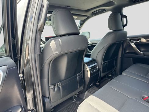Used 2023 Lexus GX 460 Premium w/ Premium Package AWD/4WD image 25