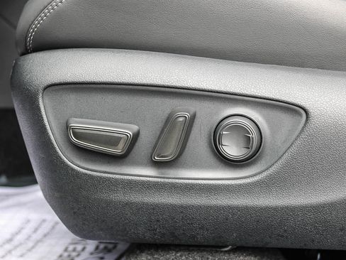 Used 2025 Toyota RAV4 XLE Premium FWD image 20