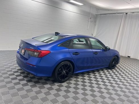 Used 2023 Honda Civic Sport image 4