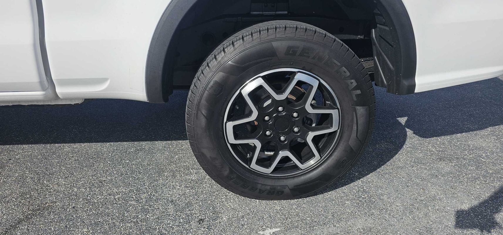 Used 2021 Ford Ranger XL w/ Equipment Group 101A High RWD image 13
