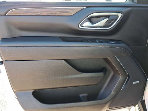 Certified 2023 Chevrolet Suburban Premier image 27