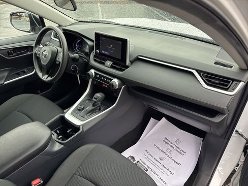 Used 2025 Toyota RAV4 LE image 26