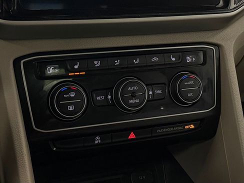 Used 2022 Volkswagen Atlas SE AWD/4WD image 19