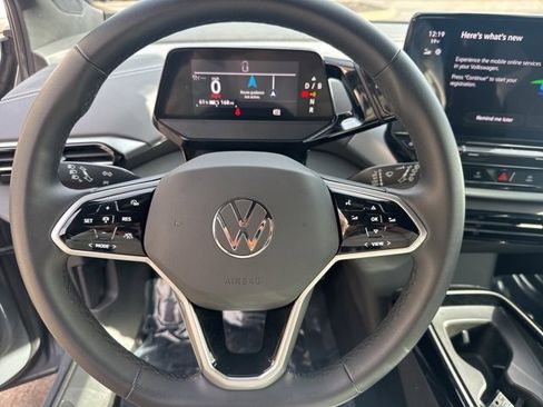 Used 2023 Volkswagen ID.4 Pro image 17