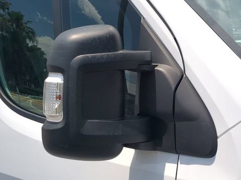 Used 2025 RAM ProMaster 2500 w/ Convenience Group FWD image 12
