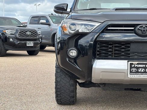 Used 2024 Toyota 4Runner TRD Off-Road Premium AWD/4WD image 4