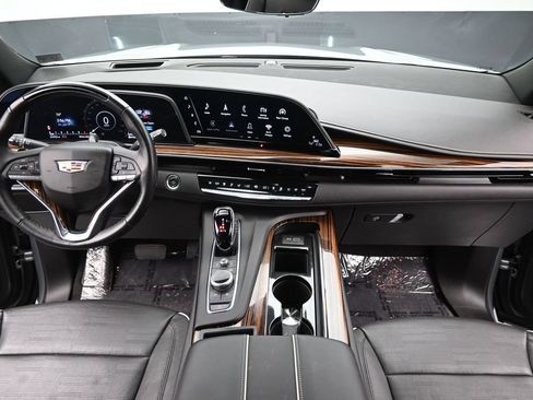 Used 2024 Cadillac Escalade ESV Premium Luxury AWD/4WD image 22