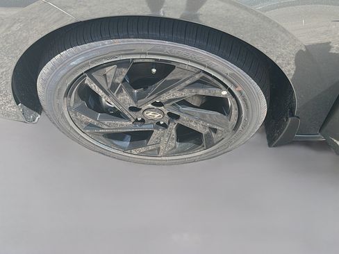 New 2026 Hyundai Elantra SEL Sport Premium FWD image 23