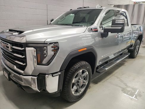 New 2026 GMC Sierra 2500 SLT image 16