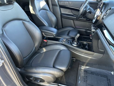 Used 2021 MINI Cooper Countryman S w/ Premium Package image 9