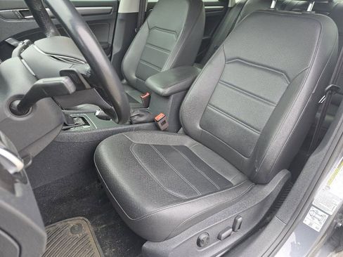 Used 2017 Volkswagen Passat 1.8T R-Line image 20